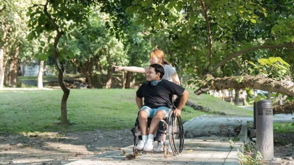 Enjoyabel Travel-INTCO Wheelchair make your life more colorful
